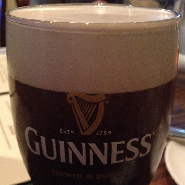 Das Foto wurde bei Rosie McCann&#39;s Irish Pub &amp; Restaurant von Louis G. am 7/6/2012 aufgenommen