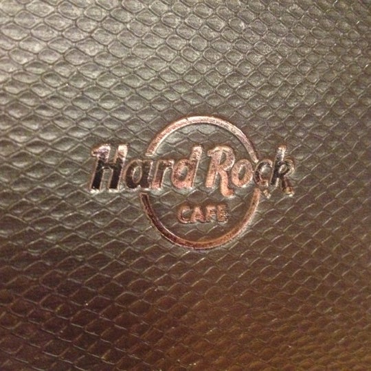 5/8/2012 tarihinde Nurzhan .ziyaretçi tarafından Hard Rock Cafe Florence'de çekilen fotoğraf