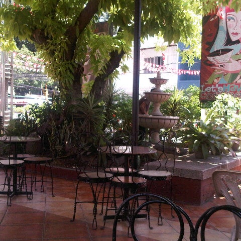 Foto scattata a Park Cafe da randy g. il 9/8/2012