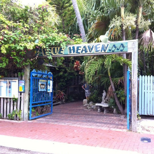 5/4/2012 tarihinde Karen C.ziyaretçi tarafından Blue Heaven'de çekilen fotoğraf
