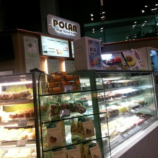 Polar Puff and Cakes Bakery in Singapore