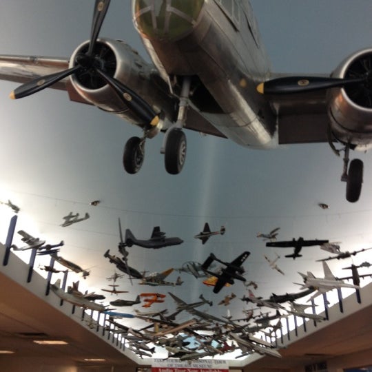 5/26/2012 tarihinde Derrek O.ziyaretçi tarafından New England Air Museum'de çekilen fotoğraf