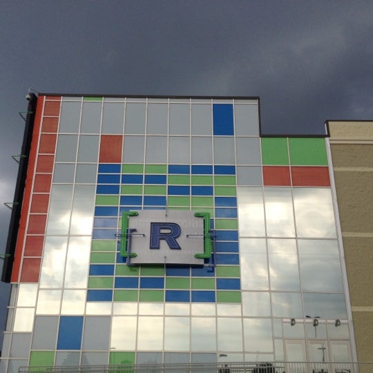 Photos at AMC CLASSIC Westroads 14 Movie Theater in Central Omaha