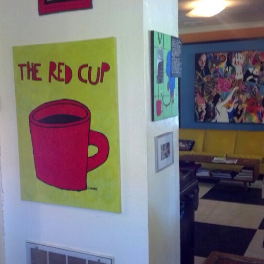 7/21/2012 tarihinde Doug H.ziyaretçi tarafından The Red Cup'de çekilen fotoğraf
