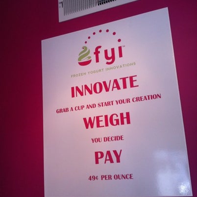 รูปภาพถ่ายที่ Frozen Yogurt Innovations โดย Ezzy G. เมื่อ 8/21/2012