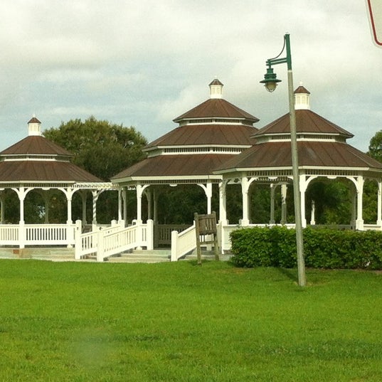 Riverside Park - Park