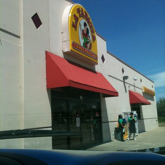 La Tapatia Grocery Store in Des Moines