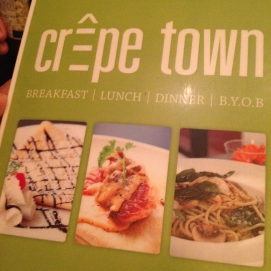 Photo taken at Crepe Town by Atakorn T. on 9/8/2012
