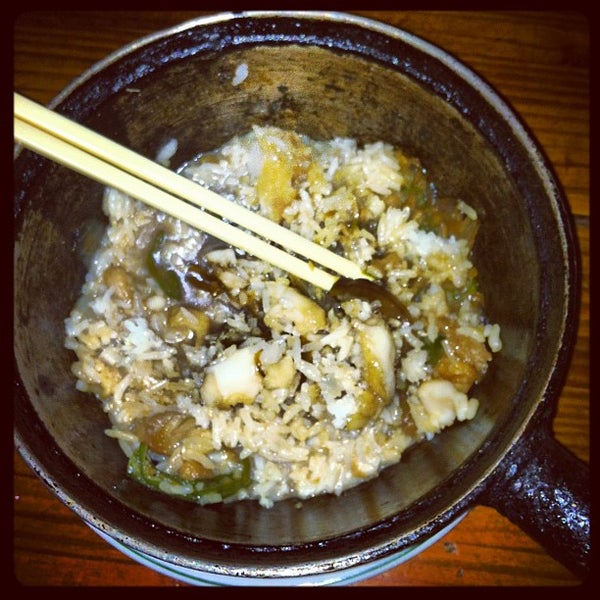 Снимок сделан в Mi Noodle Bar пользователем Johnny L. 6/7/2012