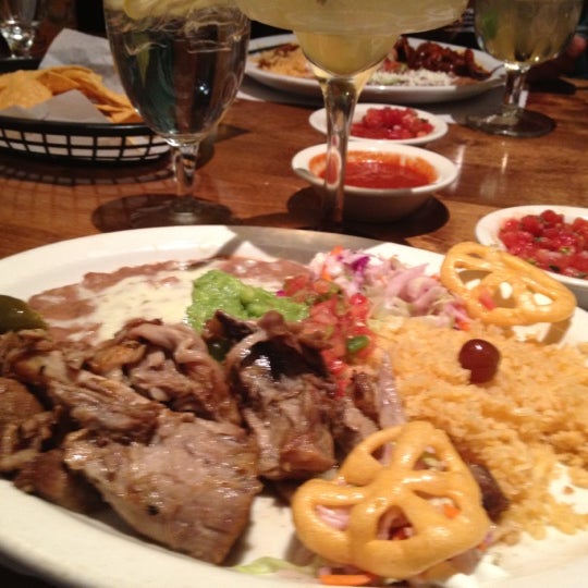 Foto diambil di Murrieta&#39;s Mexican Restaurant and Cantina oleh Guy J. pada 6/11/2012