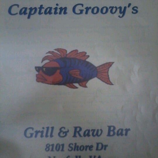 Foto tirada no(a) Captain Groovy&#39;s Grill and Raw Bar por Desiree D. em 8/20/2012
