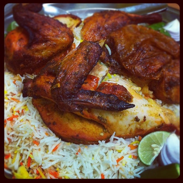 Photo taken at Al Raudah Arabian Food by Zarin M. on 8/8/2012