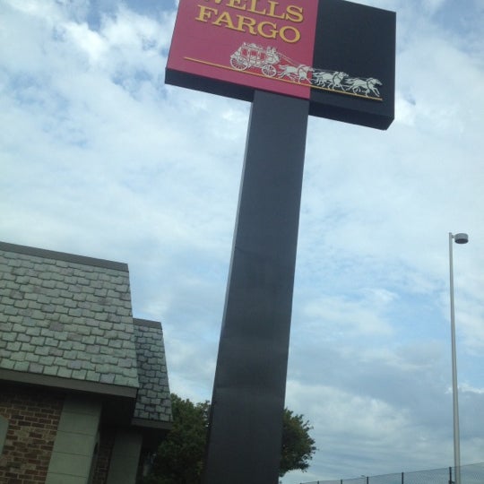 Wells Fargo Bank in Burnsville