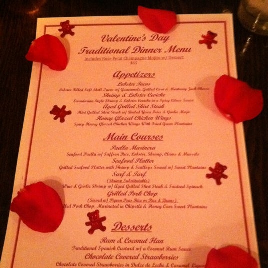Das Foto wurde bei Salud Restaurant &amp; Bar von Alexandra V. am 2/15/2012 aufgenommen