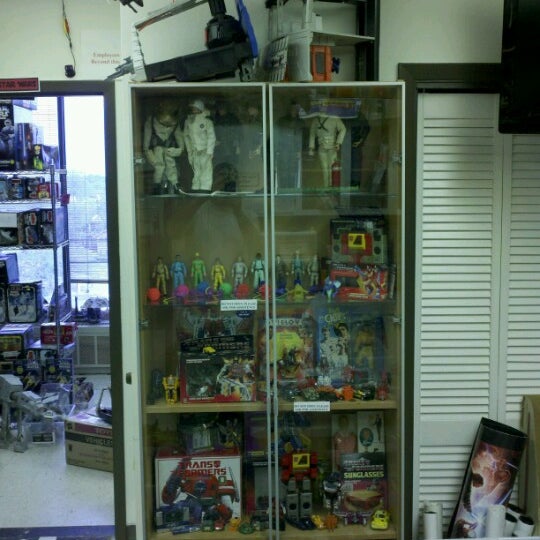 Foto tirada no(a) Dallas Vintage Toys por Alex C. em 6/14/2012