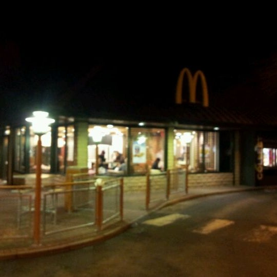Mcdonald S Fast Food Restaurant In Perth