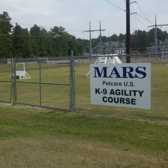 Mars K9 Agility Course Dog Park in Columbia