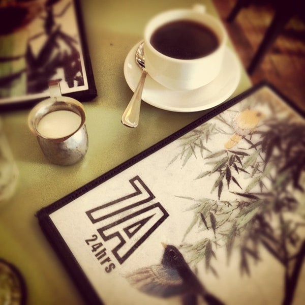 Foto tirada no(a) 7A Cafe por Noah F. em 8/18/2012