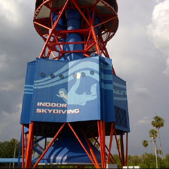 Photo taken at iFly Orlando by Mubarak A. on 5/8/2012