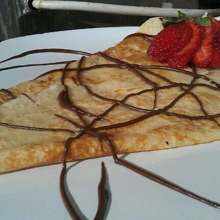 2x1 on crepes every saturday and live jazz on mondays