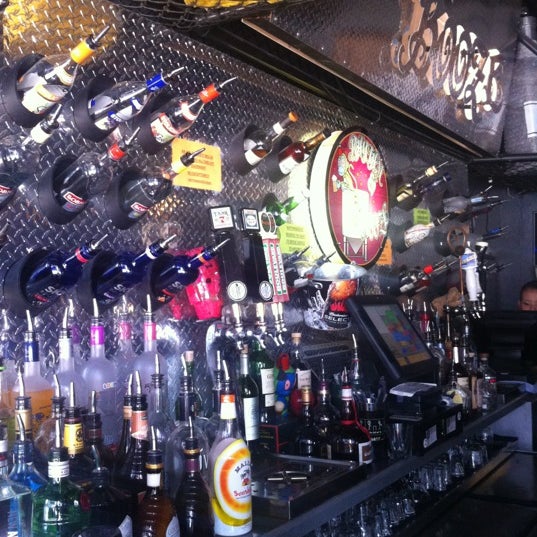 6/19/2012 tarihinde Tony M.ziyaretçi tarafından Rhythm &amp; Booze'de çekilen fotoğraf