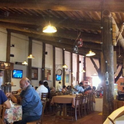 Foto diambil di Restaurante Rancho da Costela oleh Gerson Claudio C. pada 4/7/2012