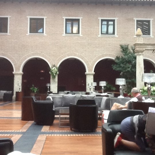 6/10/2012에 Angel D.님이 Hotel AC Palacio de Santa Ana에서 찍은 사진