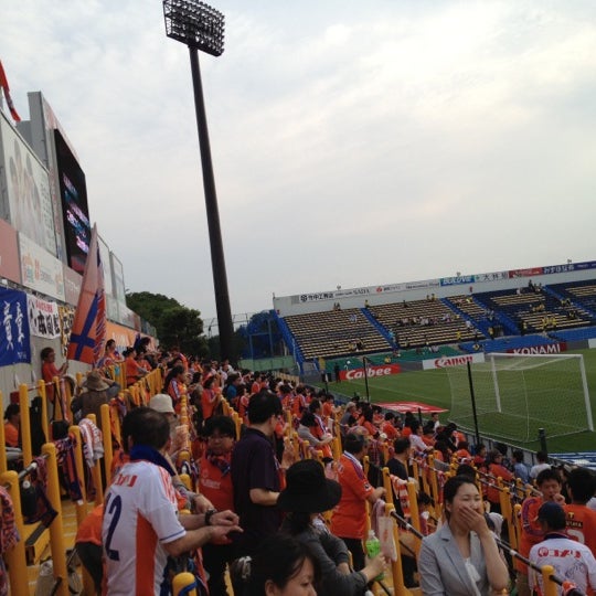 アウェイ側ゴール裏 柏市のサッカースタジアム アウェイ側ゴール裏 柏市のサッカースタジアム
