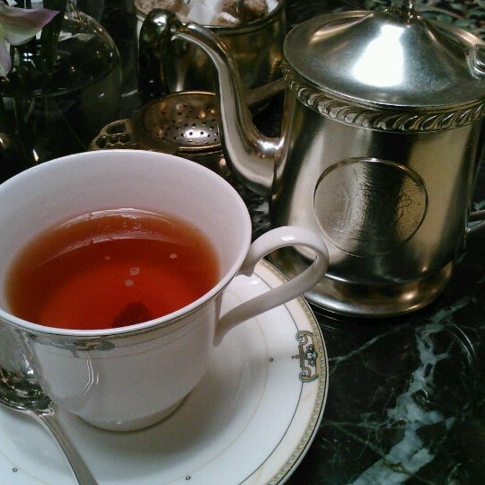 6/26/2012にNikki N.がAfternoon Teaで撮った写真