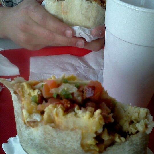 Photo taken at Pepe&#39;s Finest Mexican Food by Dinnah D. on 4/22/2012