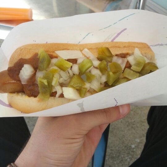 Photo taken at Terraza Modelo Hot-Dog Stand by Adrià L. on 6/5/2012