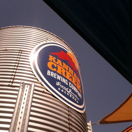 Снимок сделан в Kannah Creek Brewing Company пользователем Scott W. 5/11/2012