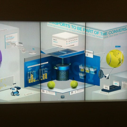 8/27/2012 tarihinde Michael K.ziyaretçi tarafından IBM Game Changer Interactive Wall'de çekilen fotoğraf