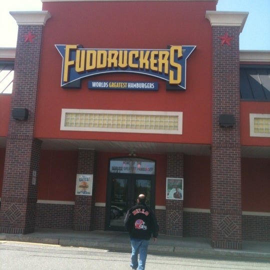 Photo taken at Fuddruckers by karen A. on 4/28/2012