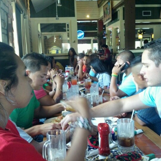 Photo taken at Chili&#39;s Grill &amp; Bar by Alex J. on 7/29/2012