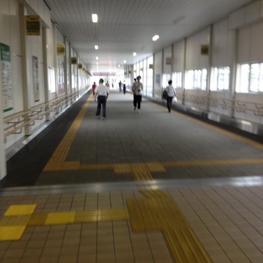 さんさこみち (盛岡駅東西自由通路) 盛岡市、岩手県 さんさこみち (盛岡駅東西自由通路) 盛岡市、岩手県