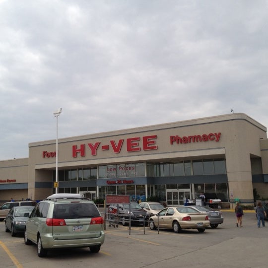 HyVee Grocery Store in Cedar Rapids