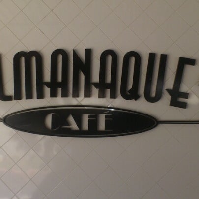 รูปภาพถ่ายที่ Almanaque Café โดย Luciano P. เมื่อ 8/24/2012