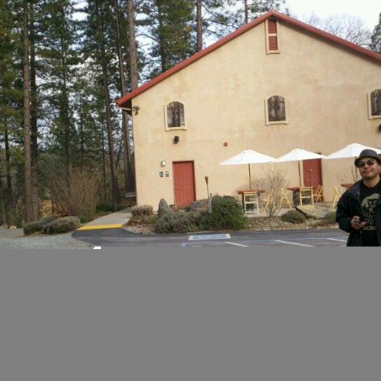 Narrow Gate Vineyards 1 tip