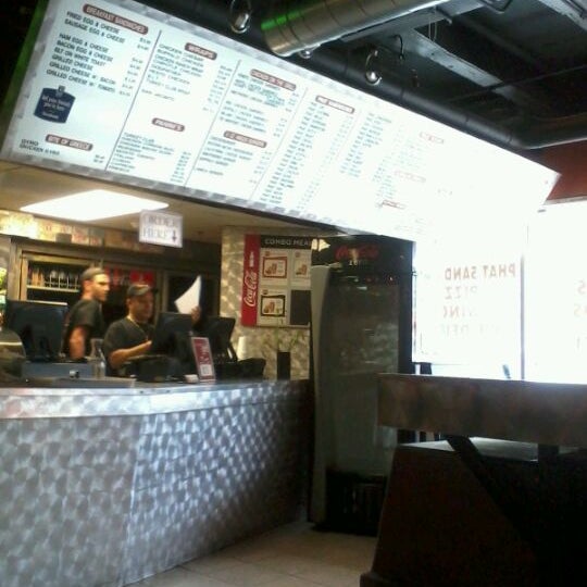 3/28/2012にAUS10 T.がBig Bite Pizza &amp; Grillで撮った写真