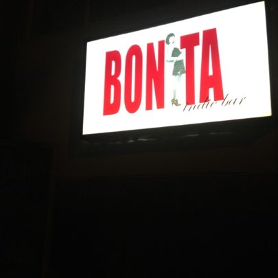 Das Foto wurde bei Bonita Indie Bar von Feña M. am 7/21/2012 aufgenommen