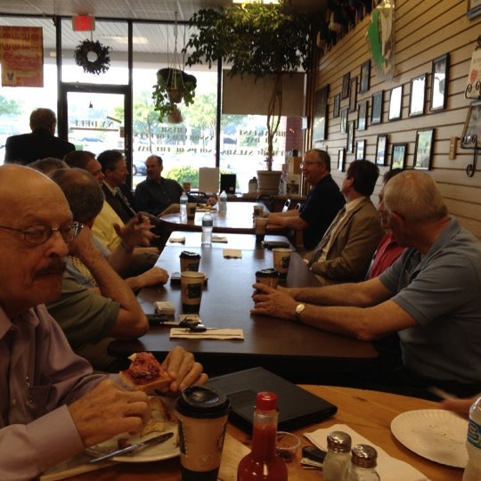 Capozzi's NY Pizza East Cobb 32 tips