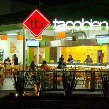 Photo taken at Tacobien by Nadir A. on 8/2/2012