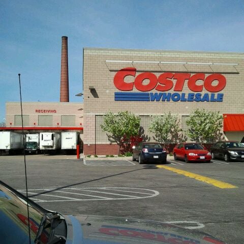 Costco Warehouse Store In Chicago
