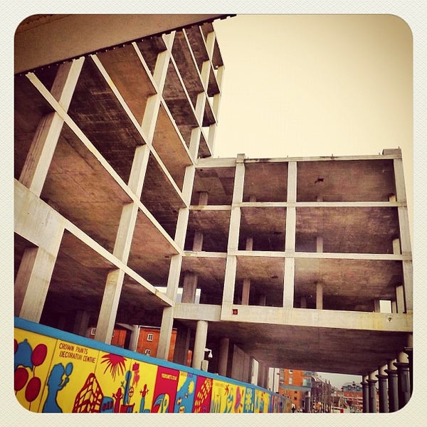 รูปภาพถ่ายที่ Ipswich Town &amp; Waterfront โดย Darren เมื่อ 2/16/2012