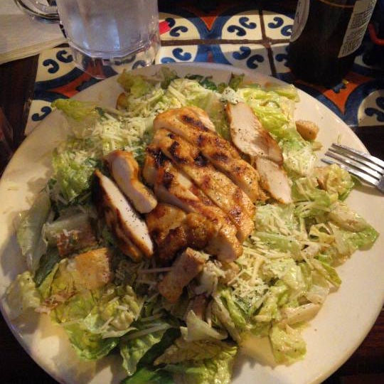 Photo taken at Chili&#39;s Grill &amp; Bar by Joseph H. on 5/16/2012