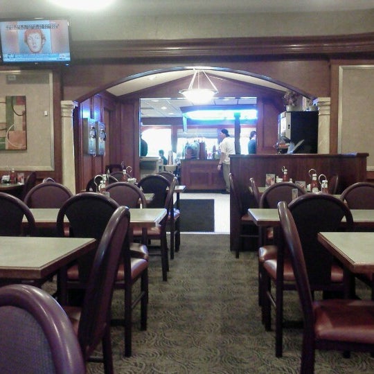 Foto tirada no(a) Malibu Diner por Tanya B. em 7/23/2012