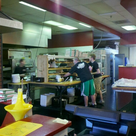 Mancino's Pizza & Grinders Pizzeria