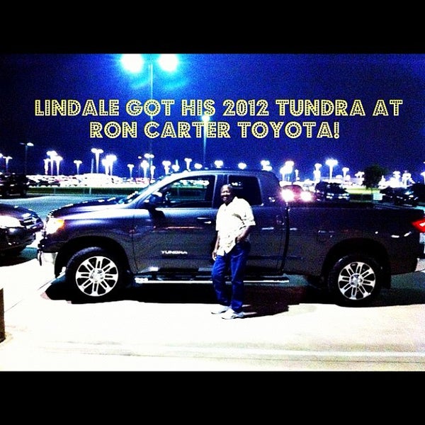 รูปภาพถ่ายที่ Ron Carter Toyota โดย Jimmy P. เมื่อ 5/22/2012