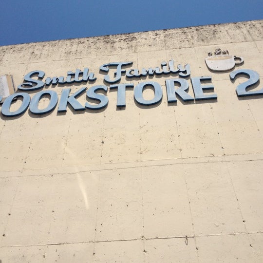 Smith Family Bookstore Downtown Eugene 4 tips